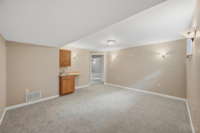 6183 Pondside Drive, Hamilton Twp, OH 45039