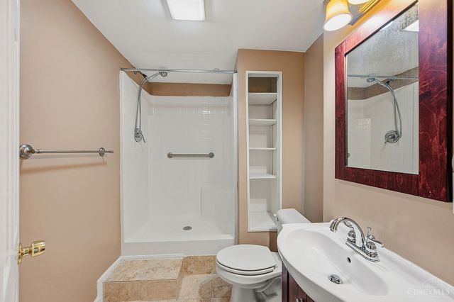 6183 Pondside Drive, Hamilton Twp, OH 45039