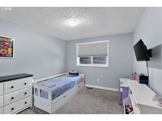 4177 Se 12TH St, Gresham, OR 97080