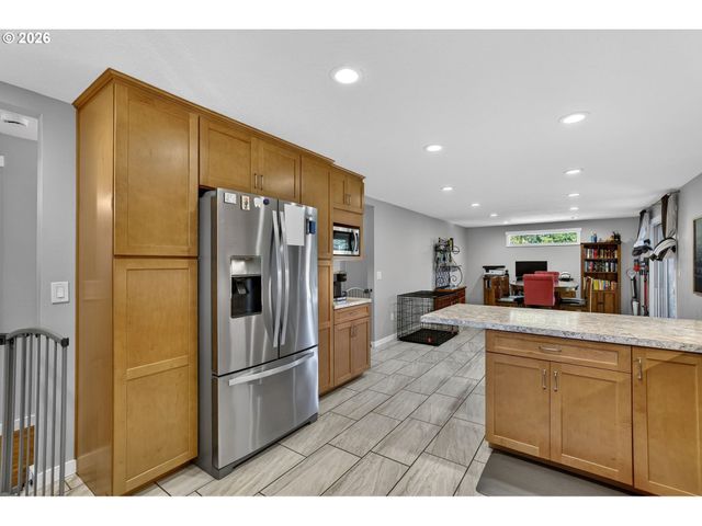 4177 Se 12TH St, Gresham, OR 97080