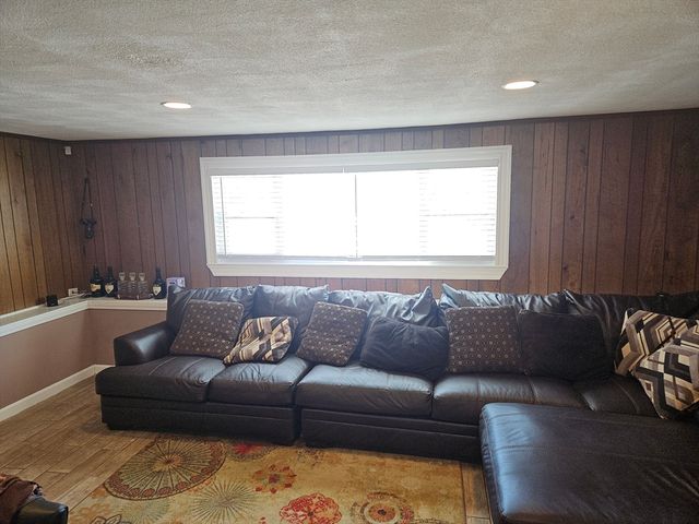 33 Hemlock Ter, Randolph, MA 02368