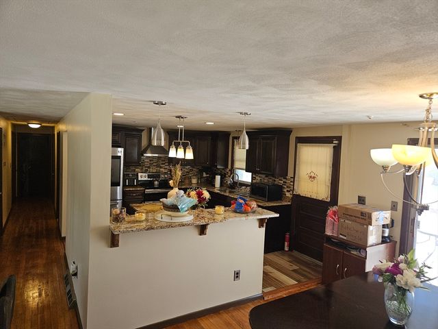 33 Hemlock Ter, Randolph, MA 02368