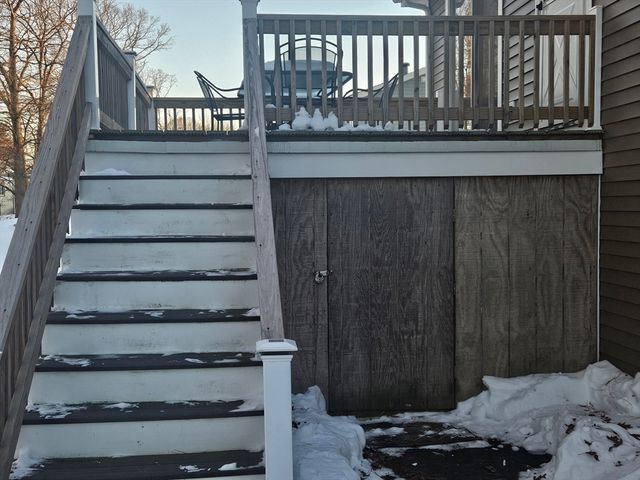 33 Hemlock Ter, Randolph, MA 02368