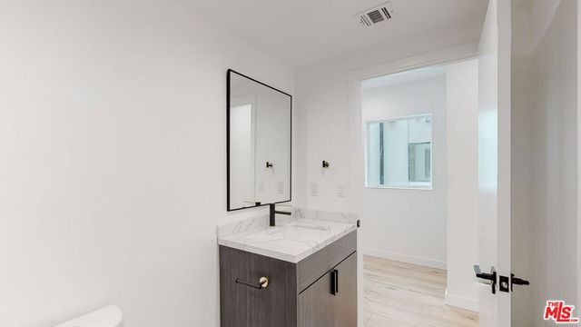 6807 Gloria Avenue 1, Los Angeles, CA 91406