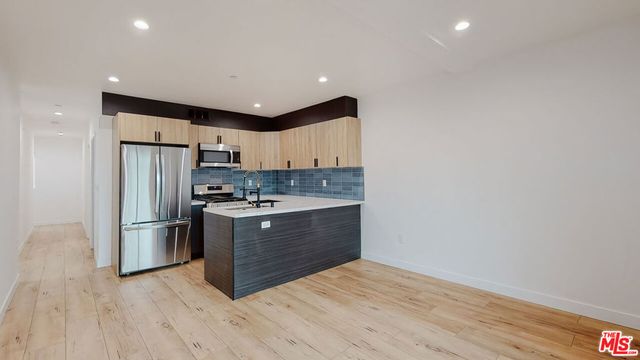 6807 Gloria Avenue 1, Los Angeles, CA 91406