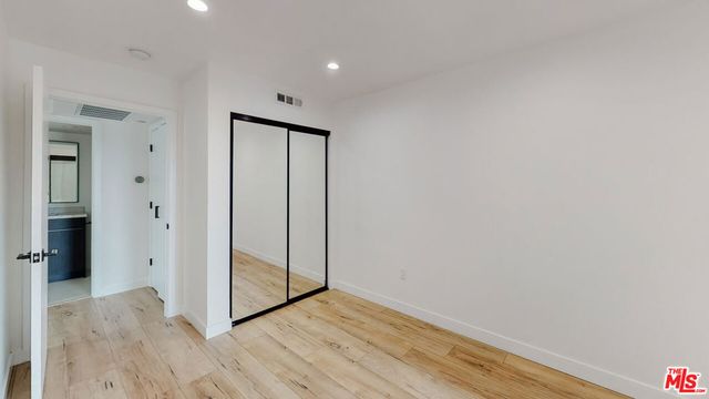 6807 Gloria Avenue 1, Los Angeles, CA 91406