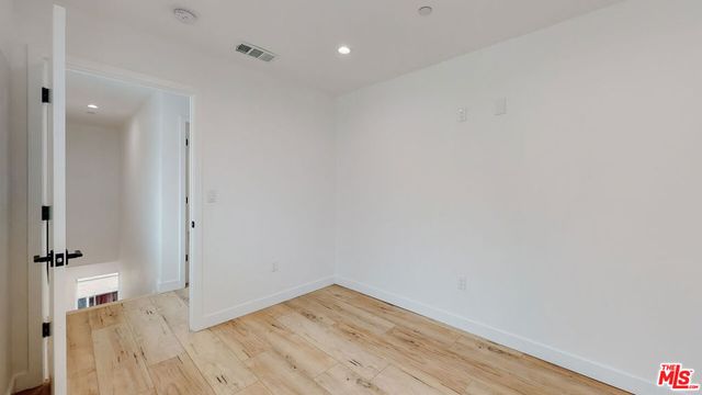 6807 Gloria Avenue 1, Los Angeles, CA 91406