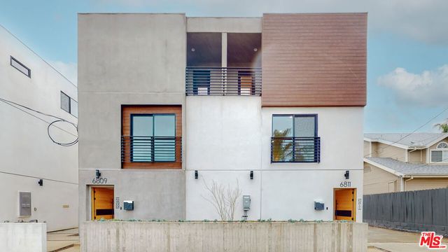 6807 Gloria Avenue 1, Los Angeles, CA 91406
