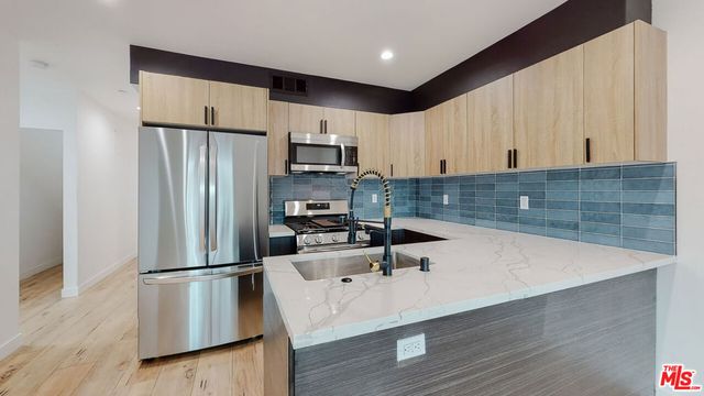 6807 Gloria Avenue 1, Los Angeles, CA 91406