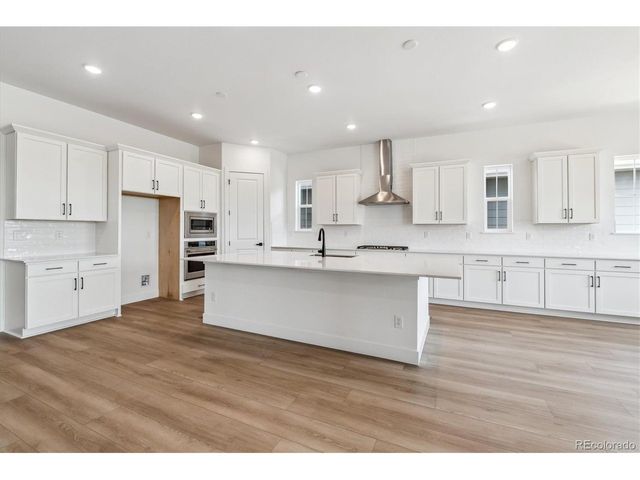 8658 Pennycress Dr, Littleton, CO 80125