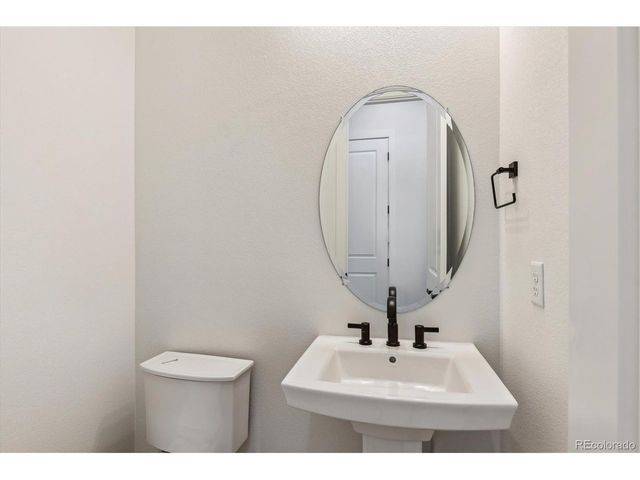 8658 Pennycress Dr, Littleton, CO 80125