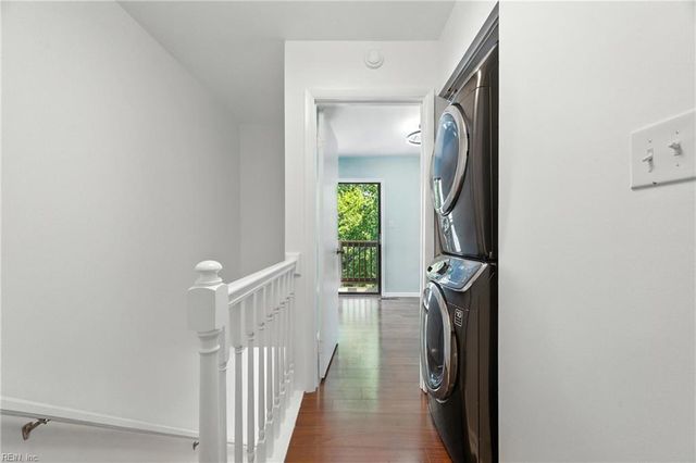 233 Mill Point DR, Hampton, VA 23669