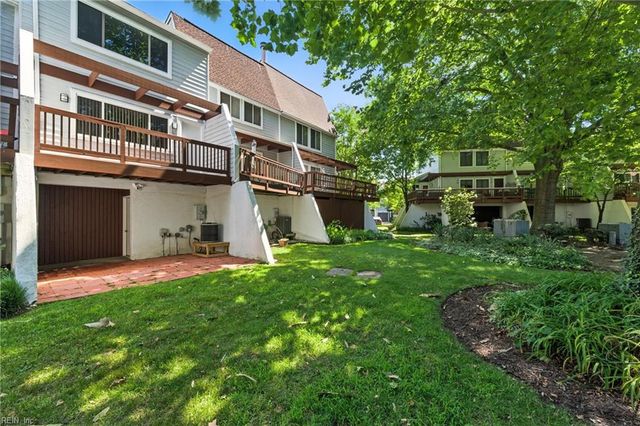 233 Mill Point DR, Hampton, VA 23669