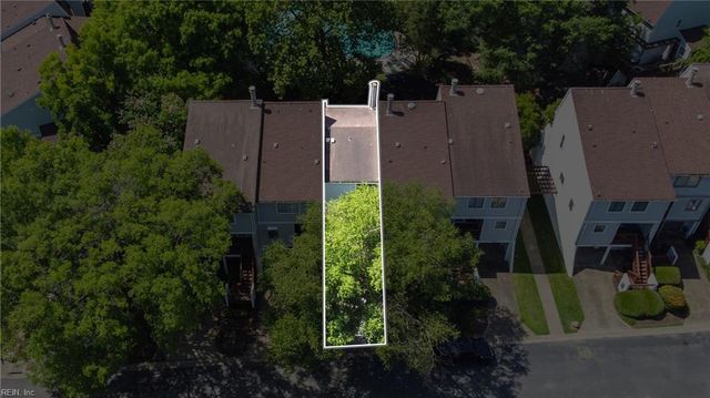 233 Mill Point DR, Hampton, VA 23669