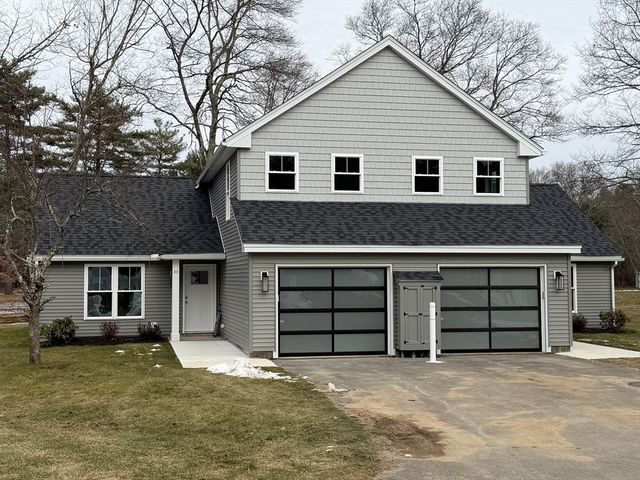 32 Barracks Road 32, Hudson, MA 01749
