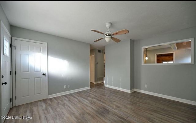 4504 Haney Way, Louisville, KY 40272