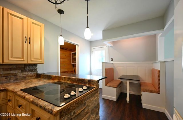 4504 Haney Way, Louisville, KY 40272