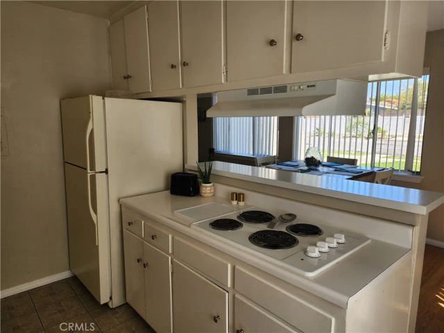 2902 Peppertree Lane, Costa Mesa, CA 92626
