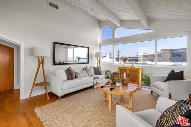 4 Lighthouse Street 13, Marina Del Rey, CA 90292