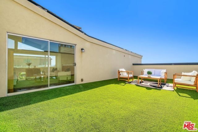 4 Lighthouse Street 13, Marina Del Rey, CA 90292