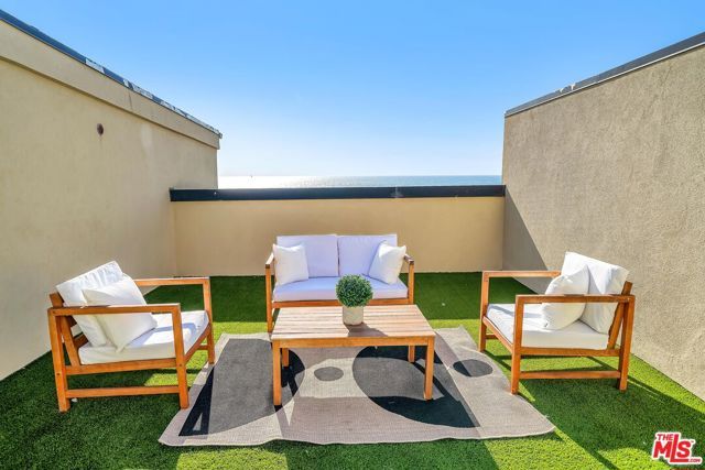 4 Lighthouse Street 13, Marina Del Rey, CA 90292