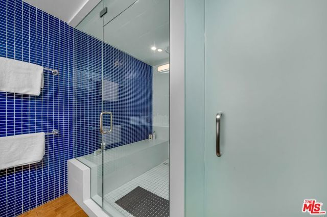 4 Lighthouse Street 13, Marina Del Rey, CA 90292