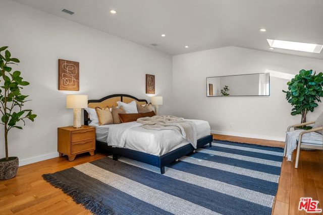 4 Lighthouse Street 13, Marina Del Rey, CA 90292