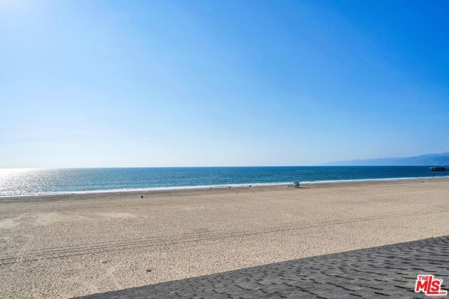 4 Lighthouse Street 13, Marina Del Rey, CA 90292