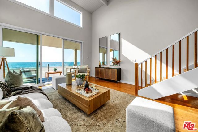 4 Lighthouse Street 13, Marina Del Rey, CA 90292