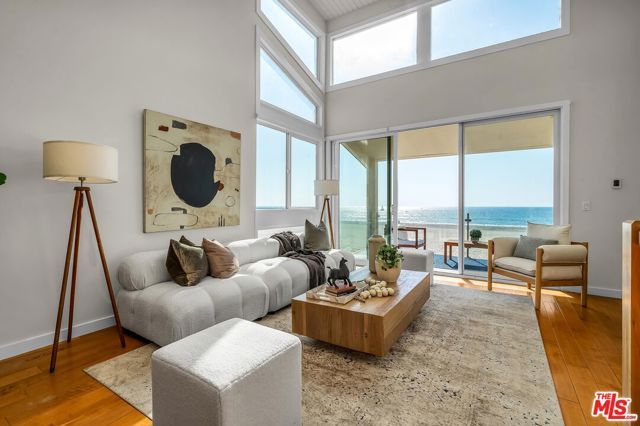 4 Lighthouse Street 13, Marina Del Rey, CA 90292