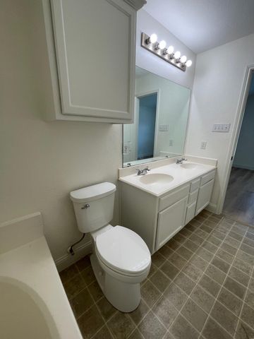 2049 Sunny Side Drive, Little Elm, TX 75068