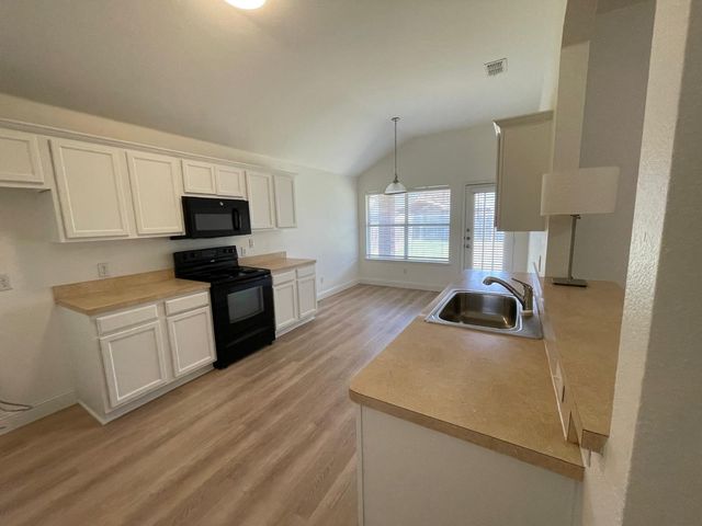 2049 Sunny Side Drive, Little Elm, TX 75068