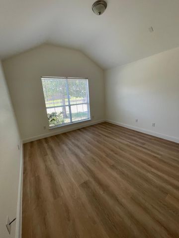 2049 Sunny Side Drive, Little Elm, TX 75068