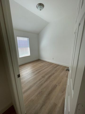 2049 Sunny Side Drive, Little Elm, TX 75068