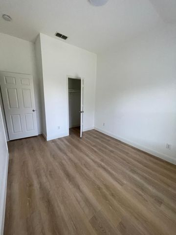 2049 Sunny Side Drive, Little Elm, TX 75068