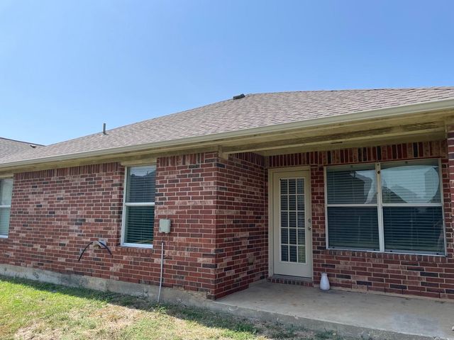 2049 Sunny Side Drive, Little Elm, TX 75068