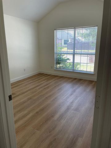 2049 Sunny Side Drive, Little Elm, TX 75068