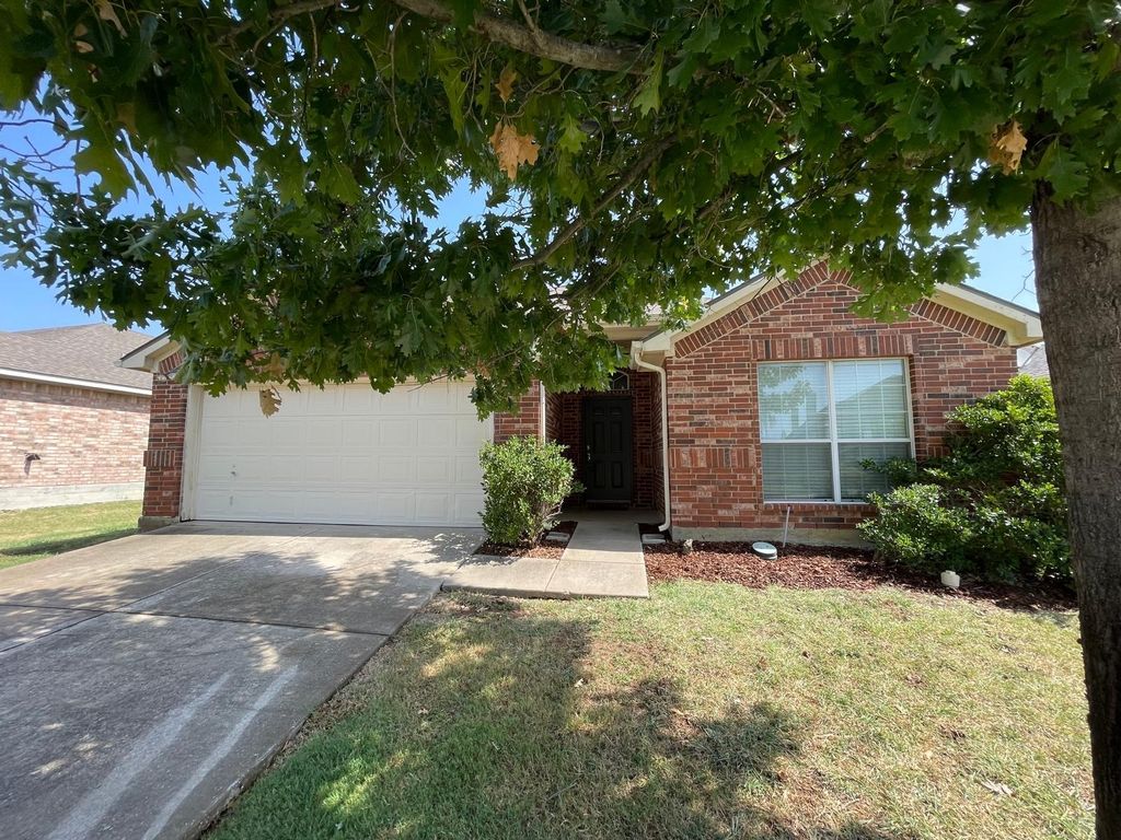 2049 Sunny Side Drive, Little Elm, TX 75068