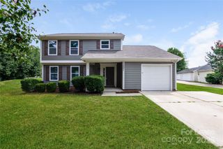 11001 Lystra Lane, Charlotte, NC 28262