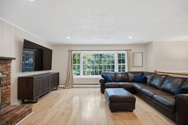 416 Ipswich Rd, Boxford, MA 01921