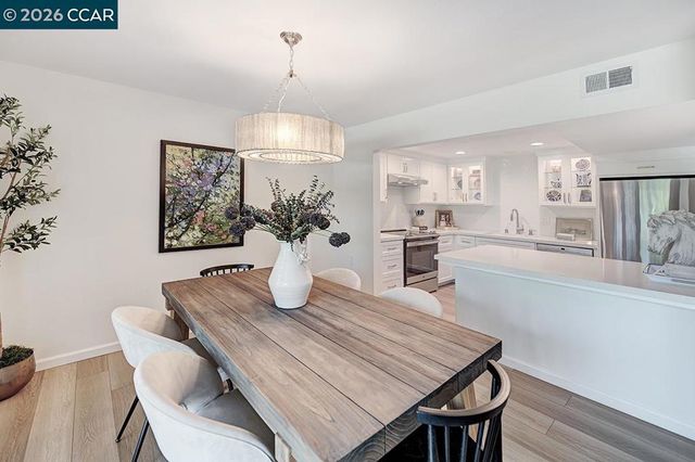 1508 Canyonwood Ct 4, Walnut Creek, CA 94595