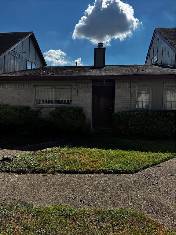 7929 W Airport Boulevard, Houston, TX 77071