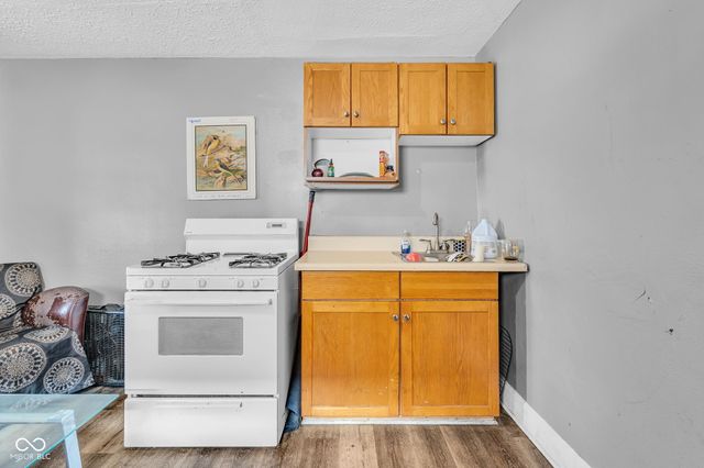 933 N Ewing Street, Indianapolis, IN 46201