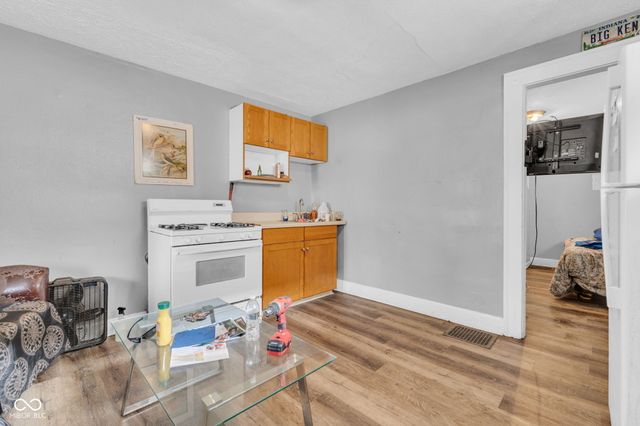 933 N Ewing Street, Indianapolis, IN 46201