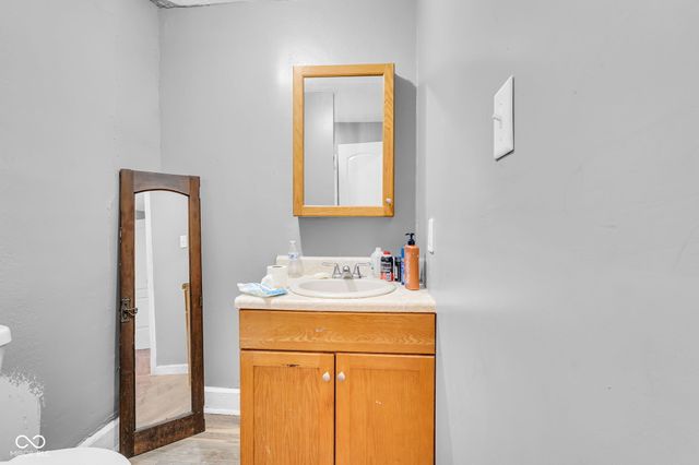 933 N Ewing Street, Indianapolis, IN 46201