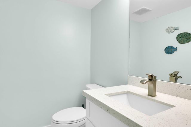 20335 W Country Club Drive 2107, Aventura, FL 33180