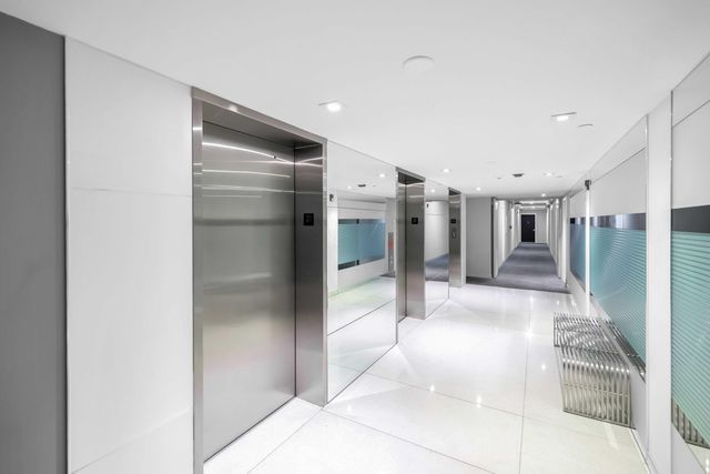 20335 W Country Club Drive 2107, Aventura, FL 33180