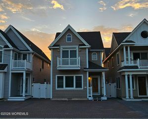 221 1st Avenue, Manasquan, NJ 08736