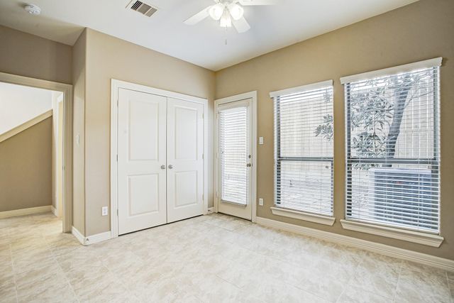 3830 Centerplaza Drive, Houston, TX 77007