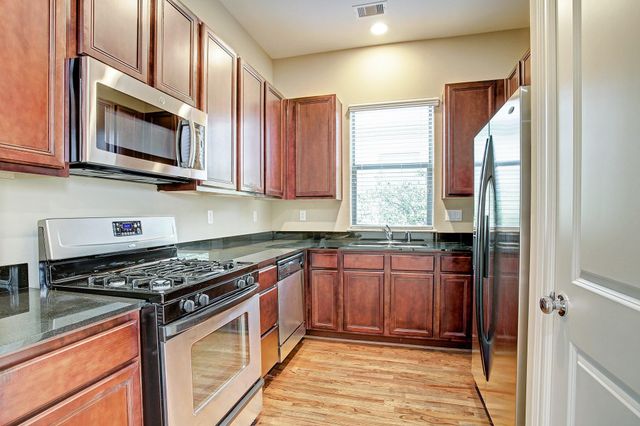3830 Centerplaza Drive, Houston, TX 77007